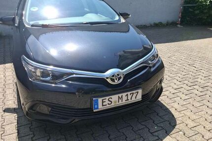 Toyota Auris 27.500 km 11.300 &euro; Esslingen 73730