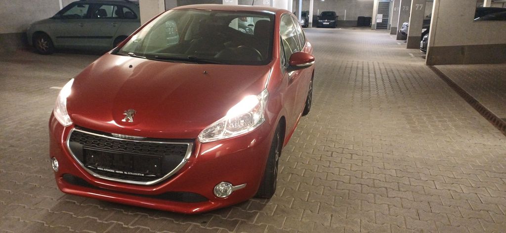 Peugeot 208 51.877 km 5.500 &euro; Stuttgart 70437