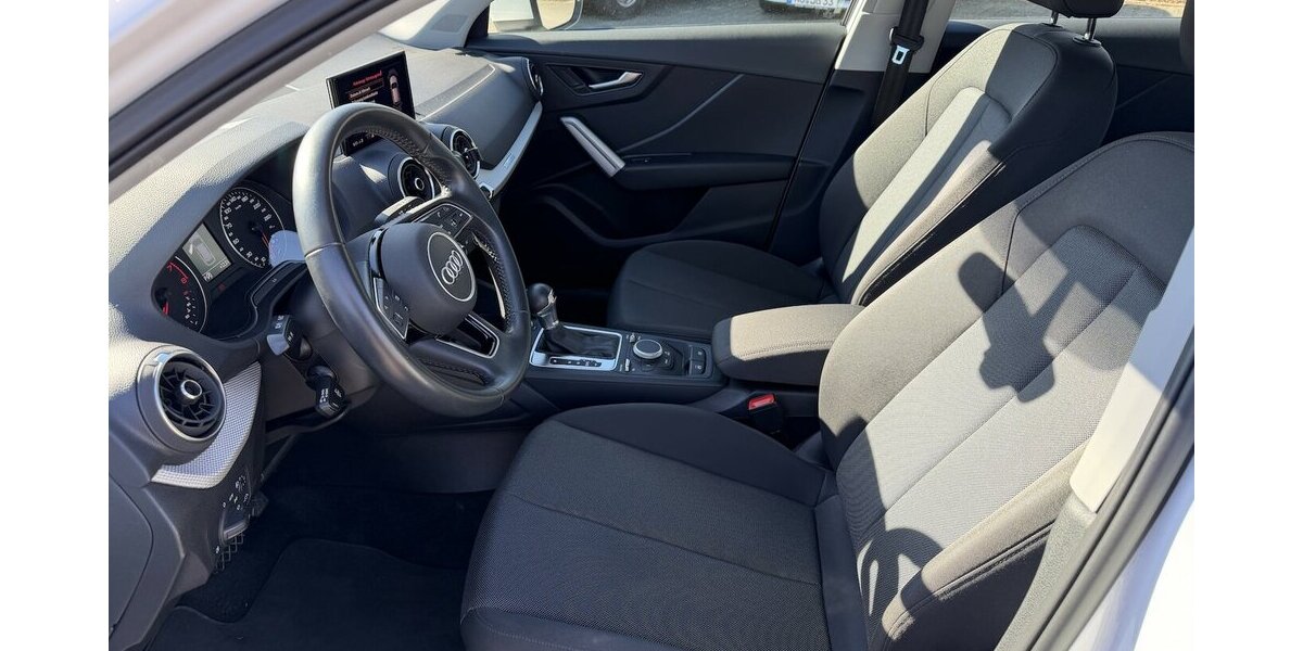 Audi Q2 35 TFSI S-Tronic / Sitzheizung / AKH 77.000 km 19.990 &euro; Donauwörth 86609