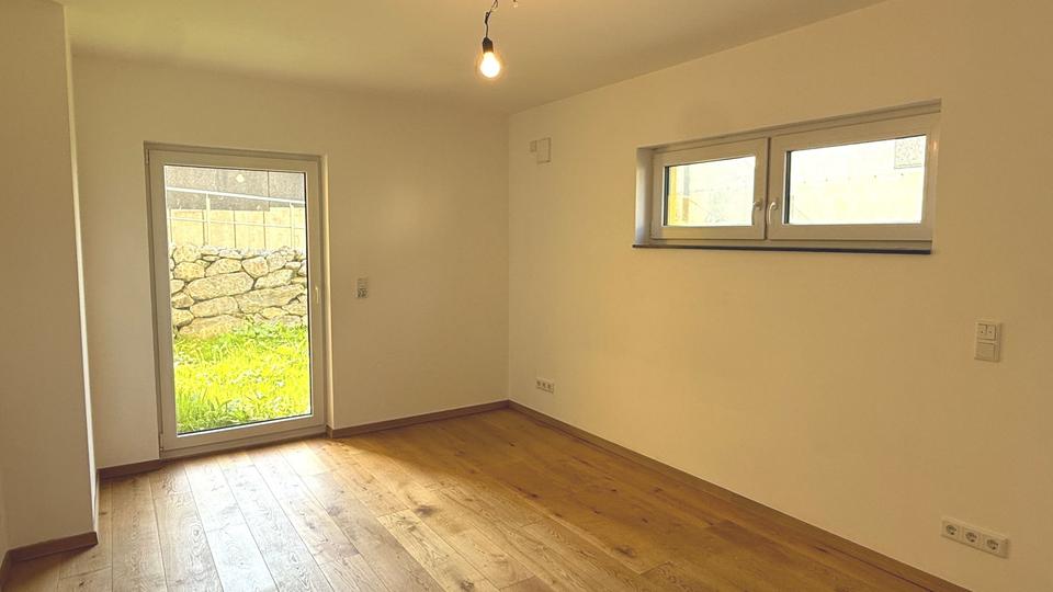 Erdgeschoßwohnung Wuppertal Gemarkung Ronsdorf - 2 Zimmer, 77 m&sup2;, 980&euro; | Angebot:24678622