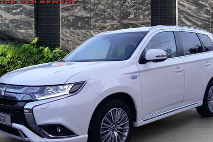 Mitsubishi Outlander 29.640 km 22.900 € Stahnsdorf 14532