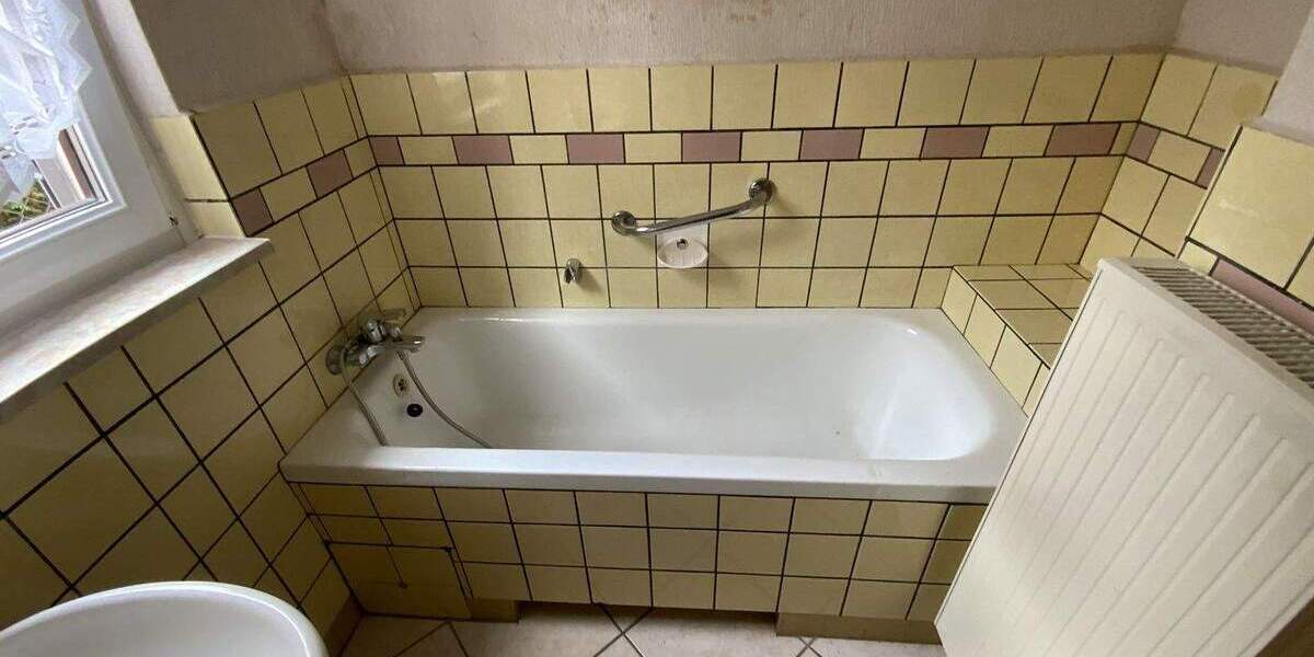 Einfamilienhaus Grabfeld Nordheim - 5 Zimmer, 100 m&sup2;, 85.000&euro; | Angebot:25730490