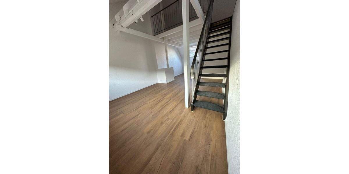 Etagenwohnung Essen Huttrop - 3 Zimmer, 96 m&sup2;, 990&euro; | Angebot:24860521
