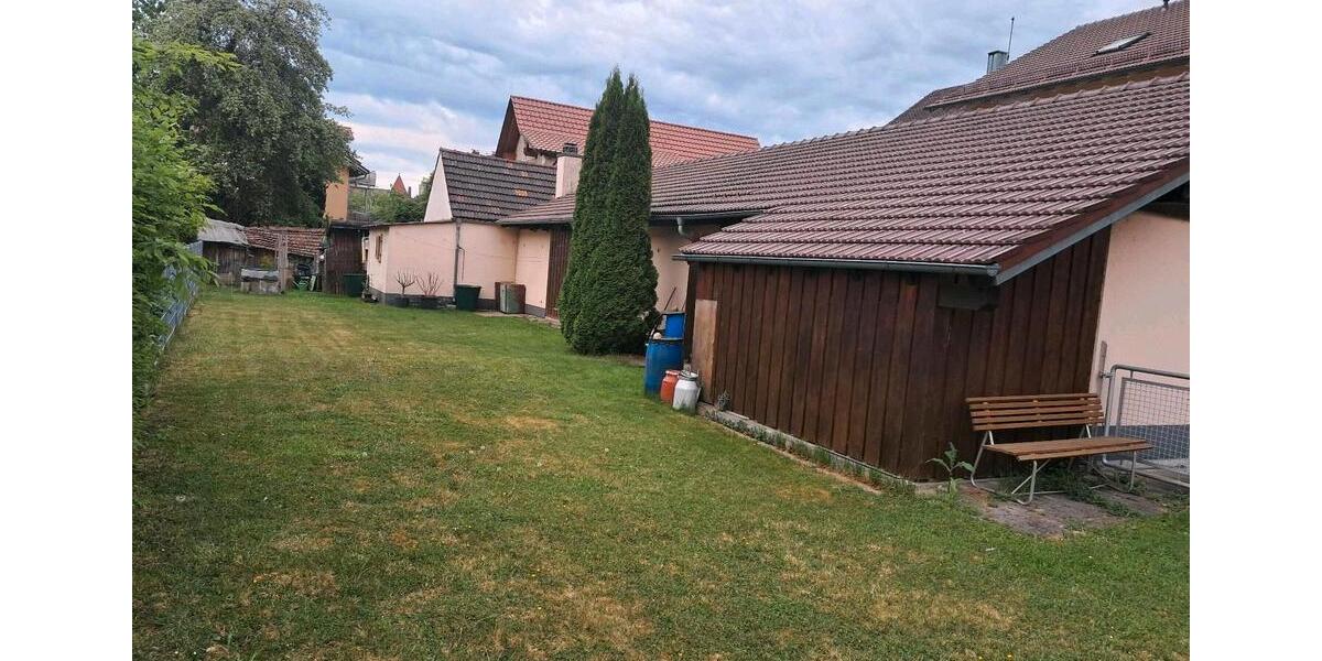 Erdgeschoßwohnung Viechtach - 3 Zimmer, 95 m&sup2;, 900&euro; | Angebot:26271628