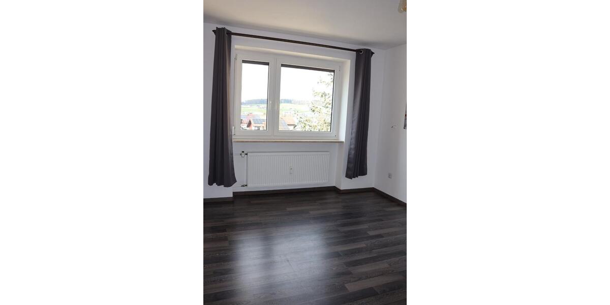 Etagenwohnung Burghausen - 2 Zimmer, 63 m&sup2;, 1.050&euro; | Angebot:26701510