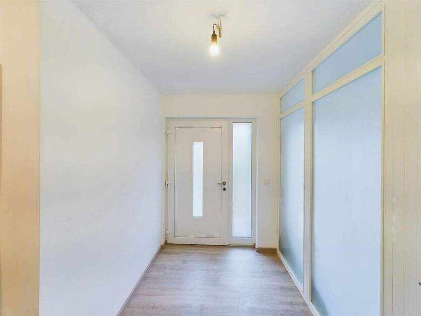 Qualität die bleibt: Schönes Zweifamilienhaus - energieeffizient, modern & familienfreundlich 7 zimmer