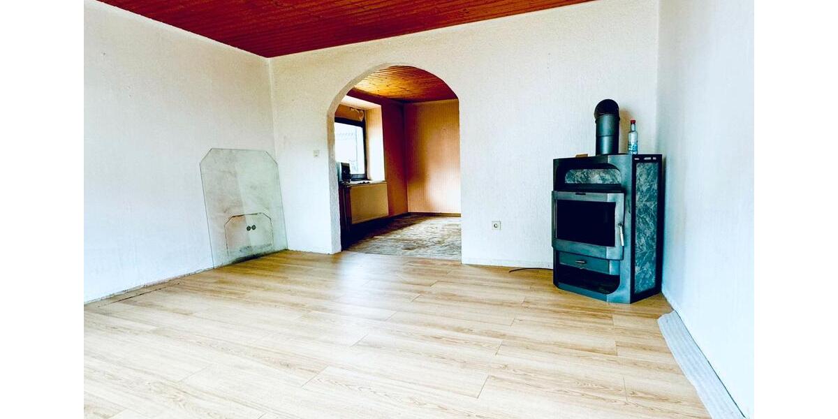 Einfamilienhaus Schmelz - 6 Zimmer, 150 m&sup2;, 89.000&euro; | Angebot:27117405