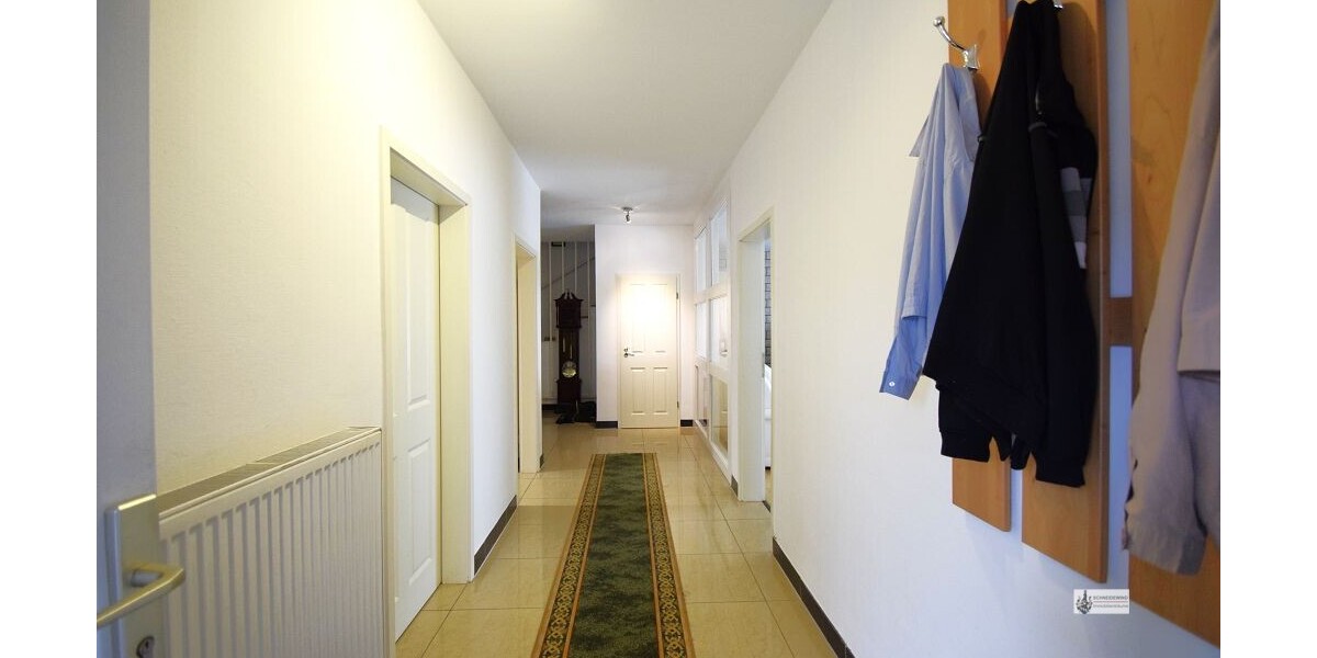 Großes modernisiertes EFH + EBK + Wintergarten + 3 Bäder mit 2 Stellplätzen vor dem Haus - Doppelhaushälfte Syke / Siedlung Gessel Gessel | Angebot:24213112