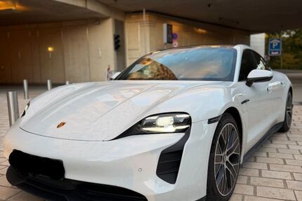 Porsche Taycan 41.500 km 61.900 &euro; Trier 54295