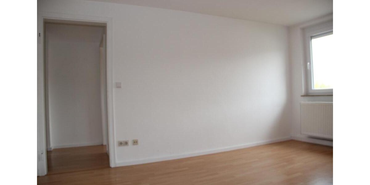Dachgeschoßwohnung Esslingen am Neckar Hegensberg - 2 Zimmer, 50 m&sup2;, 700&euro; | Angebot:25392231