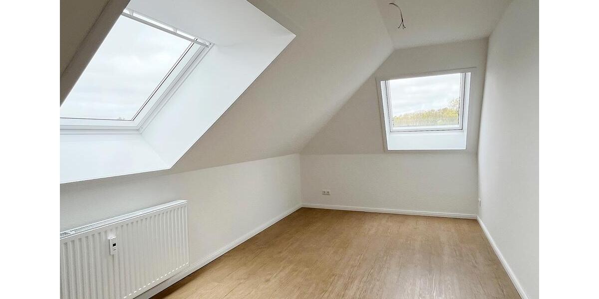Dachgeschoßwohnung Büsum - 4 Zimmer, 118 m&sup2;, 1.400&euro; | Angebot:24121632