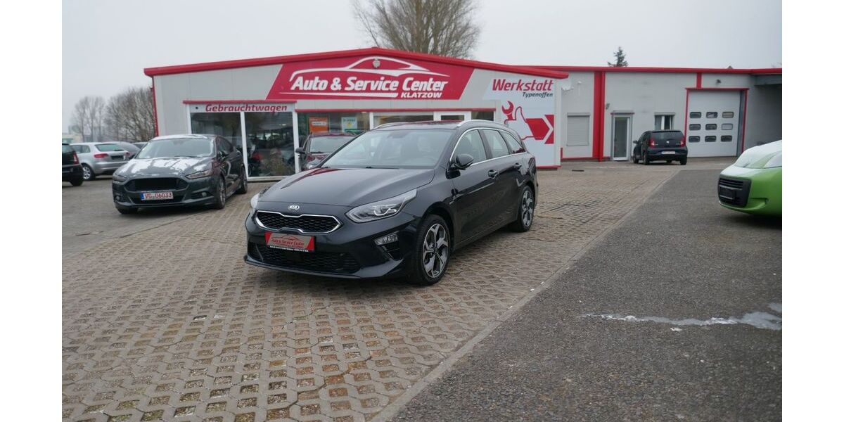 Kia ceed Sportswagon 102.000 km 13.970 &euro; Altentreptow 17087