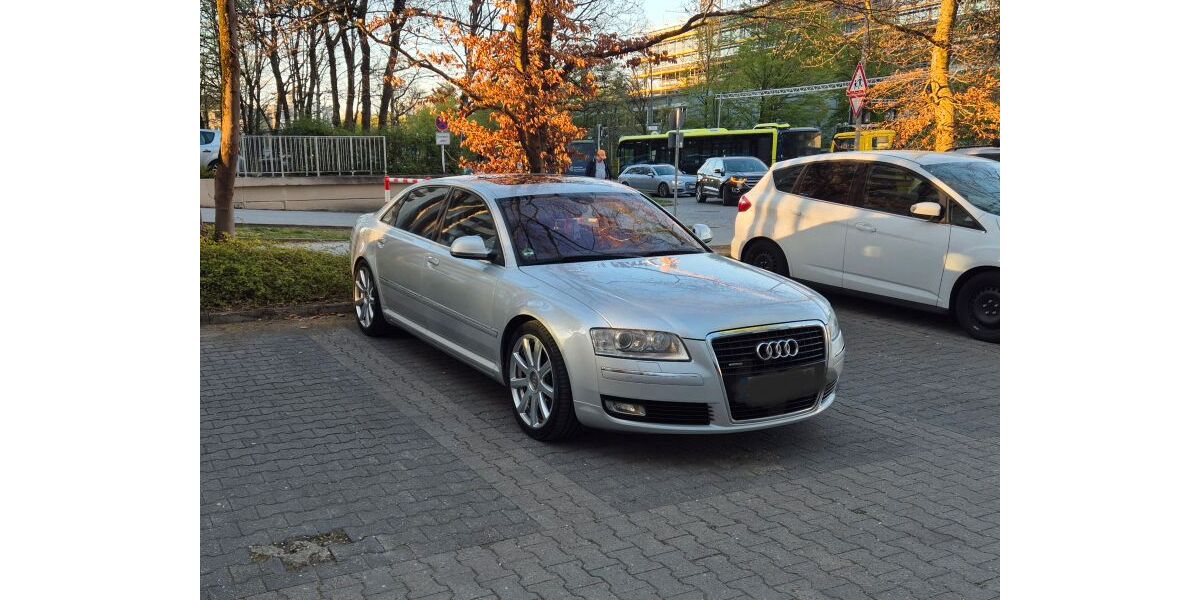 Audi A8 245.000 km 10.000 &euro; Haar 85540