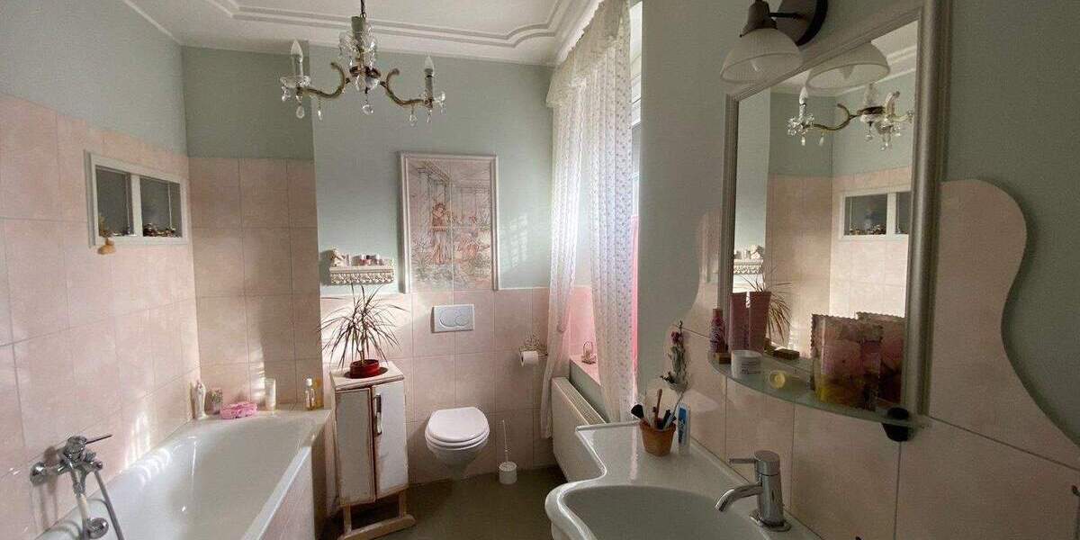 Mehrfamilienhaus, Wohnhaus Krefeld Hüls - 4 Zimmer, 95 m&sup2;, 420.000&euro; | Angebot:25606456