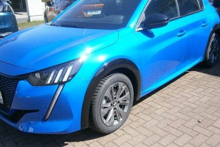 Peugeot 208 65.000 km 17.450 € Schwerin 19057
