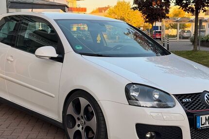 VW Golf 130.000 km 5.900 &euro; Hadamar 65589