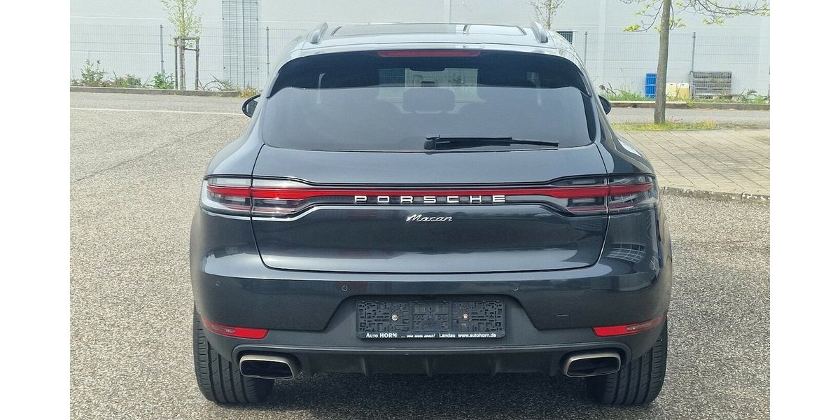 Porsche Macan Panoramadach NAVI Klimaautomatik 3-fach 129.000 km 39.998 &euro; Landau 76829