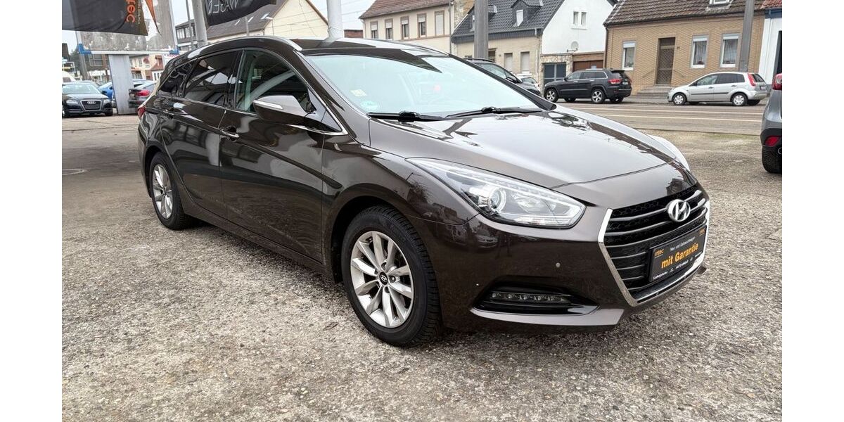 Hyundai i40 150.082 km 9.700 &euro; Ludwigshafen am Rhein 67071