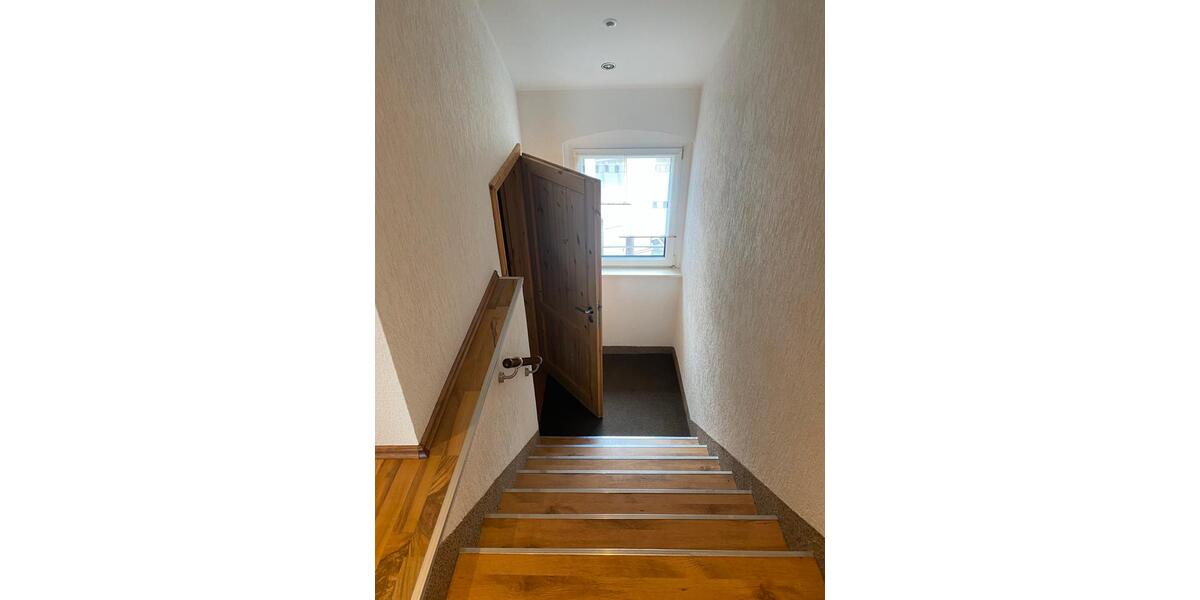 Dachgeschoßwohnung Falkenstein/Vogtland Vogtland - 3 Zimmer, 93 m&sup2;, 510&euro; | Angebot:26351415