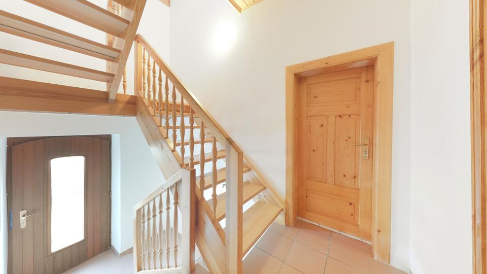 Einfamilienhaus Elztal - 5 Zimmer, 104 m&sup2;, 1.200&euro; | Angebot:24650004