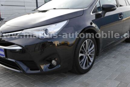 Toyota Avensis 182.000 km 8.900 &euro; Emmendingen 79312