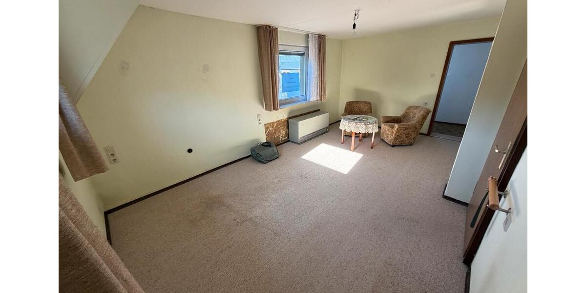 Einfamilienhaus Marktredwitz - 8 Zimmer, 132 m&sup2;, 114.900&euro; | Angebot:25324190