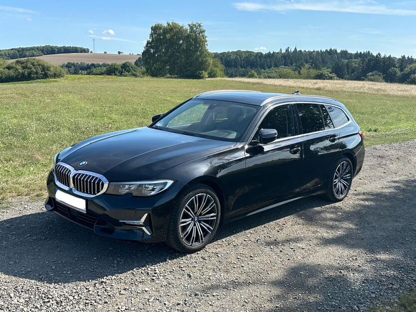 320