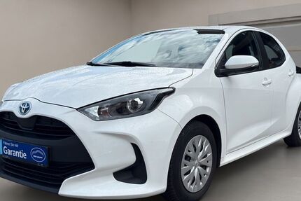 Toyota Yaris 104.987 km 14.990 &euro; Düsseldorf 40235