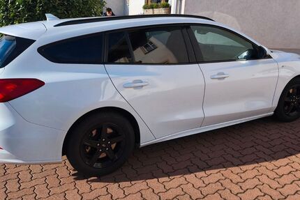 Ford Focus 80.000 km 16.900 &euro; Grünstadt 67269