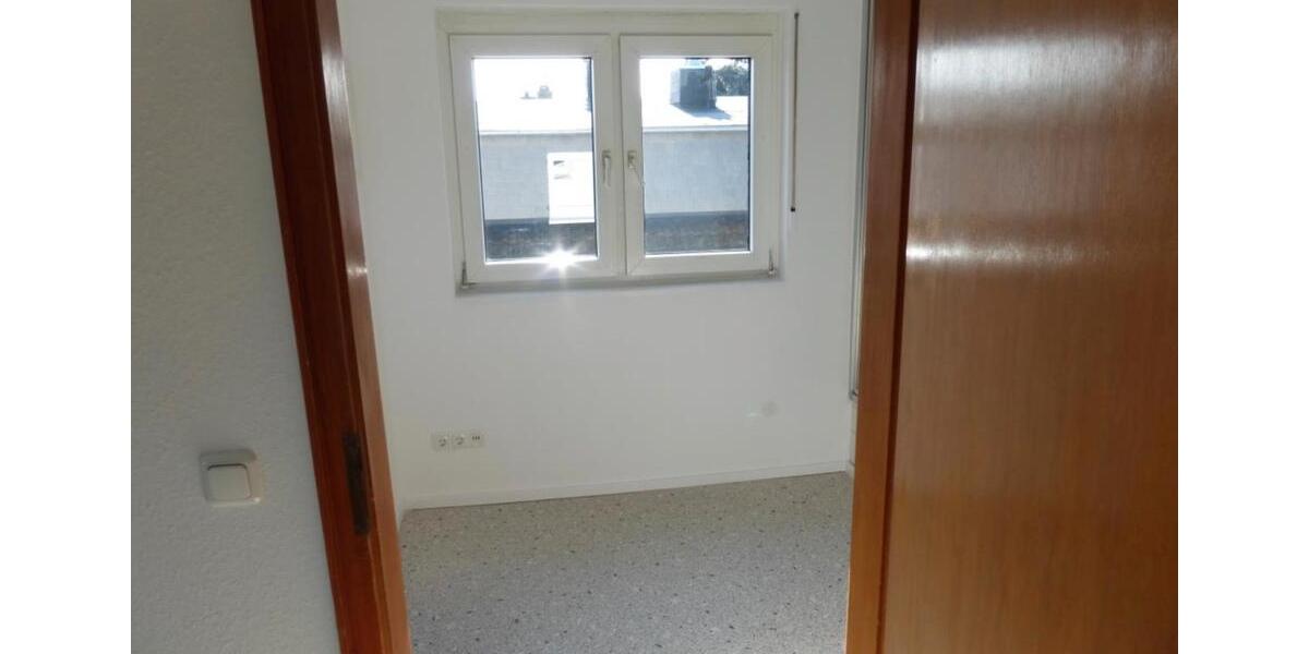 Dachgeschoßwohnung Ingelheim am Rhein - 2 Zimmer, 40 m&sup2;, 650&euro; | Angebot:26350354