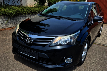 Toyota Avensis 127.000 km 9.950 &euro; Waiblingen OT Hegnach 71334
