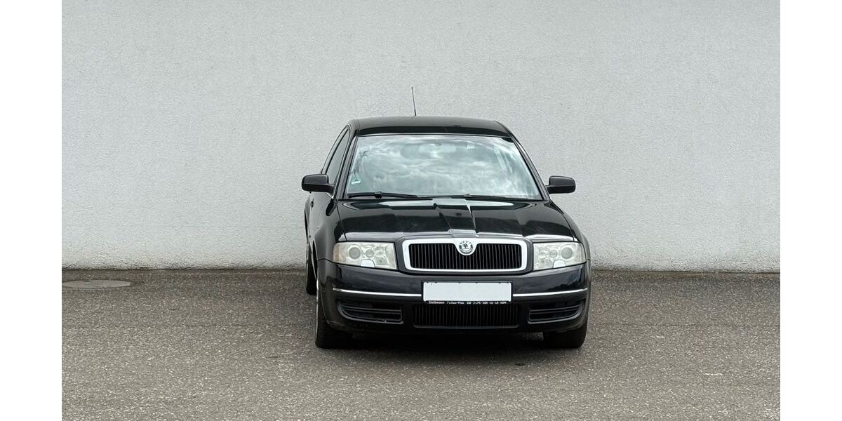 Skoda Superb 120.000 km 4.799 &euro; Kandel 76870