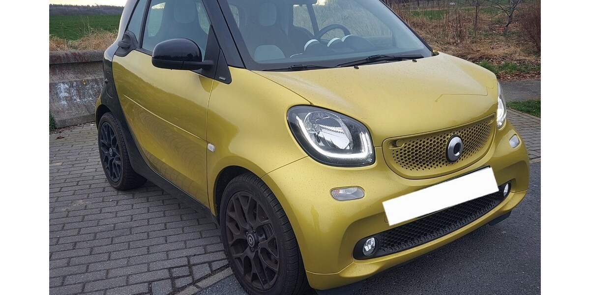 Smart Fortwo Coupe 72.000 km 5.900 &euro; Dresden 01067