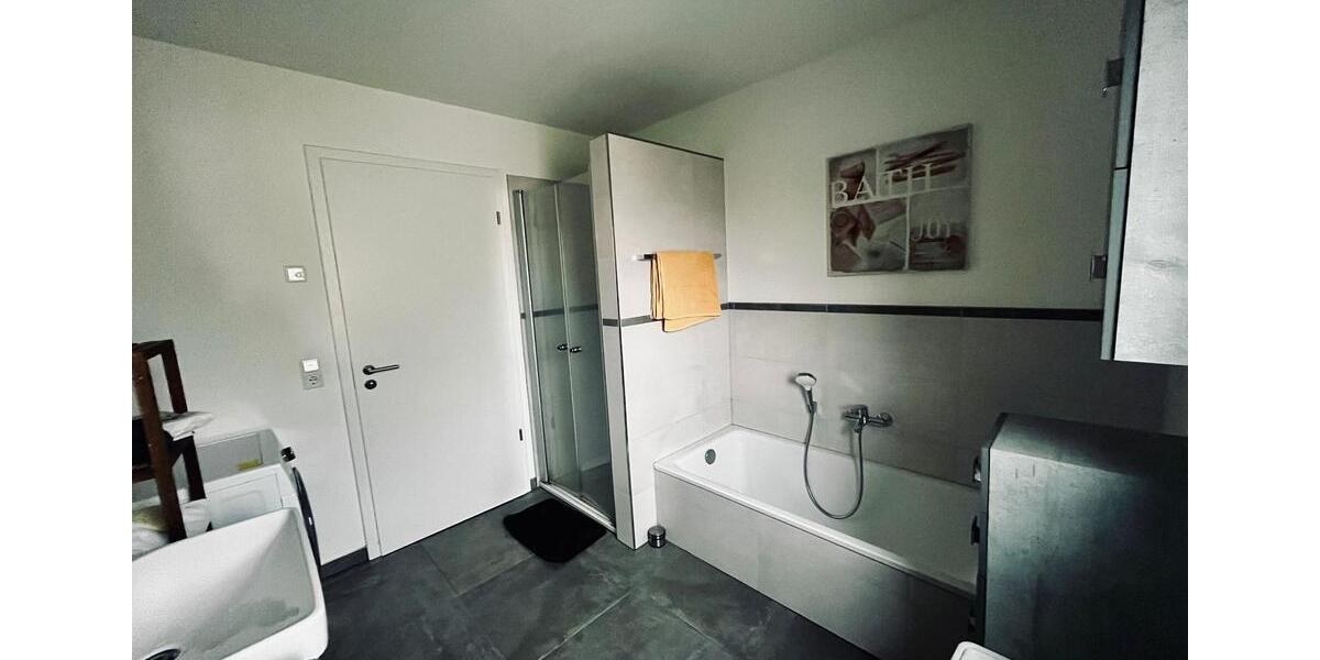 Dachgeschoßwohnung Goldbach - 3 Zimmer, 95 m&sup2;, 1.200&euro; | Angebot:26385664