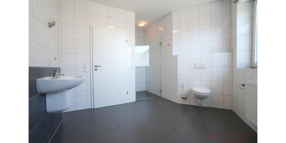 Etagenwohnung Neuenkirchen - 2 Zimmer, 90 m&sup2;, 900&euro; | Angebot:26440875
