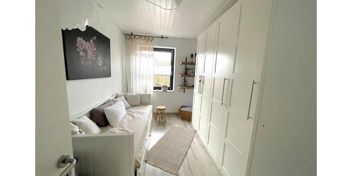 Reihenhaus Westerstede - 4 Zimmer, 132 m&sup2;, 1.300&euro; | Angebot:24727414