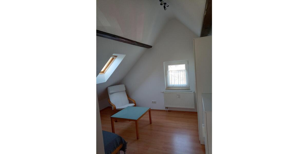 Dachgeschoßwohnung Mechernich - 2 Zimmer, 30 m&sup2;, 350&euro; | Angebot:26310397