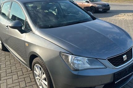 Seat Ibiza 98.000 km 5.480 &euro; XANTEN 46509