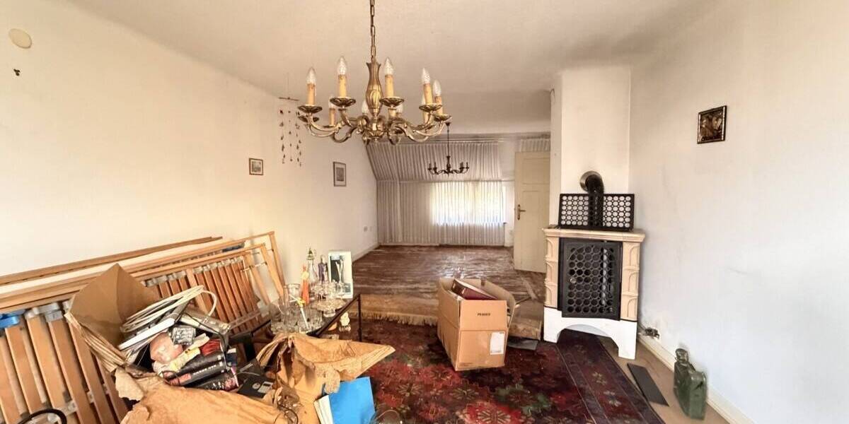 Mehrfamilienhaus, Wohnhaus Neunkirchen/Saar Hangard - 6 Zimmer, 120 m&sup2;, 59.000&euro; | Angebot:26290833