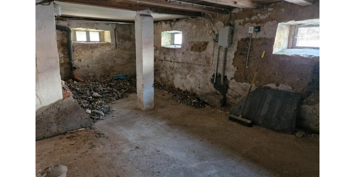 Einfamilienhaus Schwalmtal - 6 Zimmer, 125 m&sup2;, 90.000&euro; | Angebot:26710391