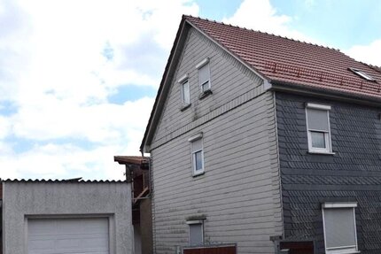Geratal-OT, 1-2 Familienhaus 8 zimmer