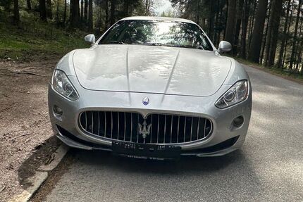 Maserati Granturismo 62.594 km 27.950 &euro; Salzweg 94121