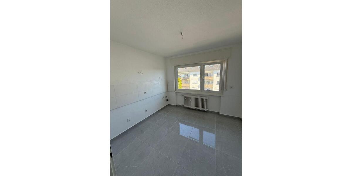 Etagenwohnung Eggenstein-Leopoldshafen Leopoldshafen - 4 Zimmer, 99 m&sup2;, 1.300&euro; | Angebot:26101942