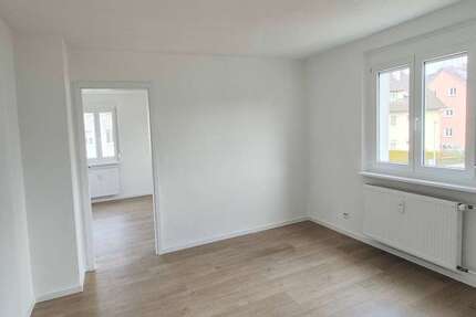 Wohnung Singen (Hohentwiel) - 2 Zimmer, 52 m&sup2;, 590&euro; | Angebot:26382288