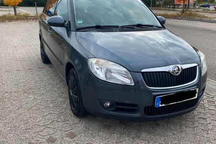 Skoda Fabia 198.765 km 1.090 &euro; München 81243