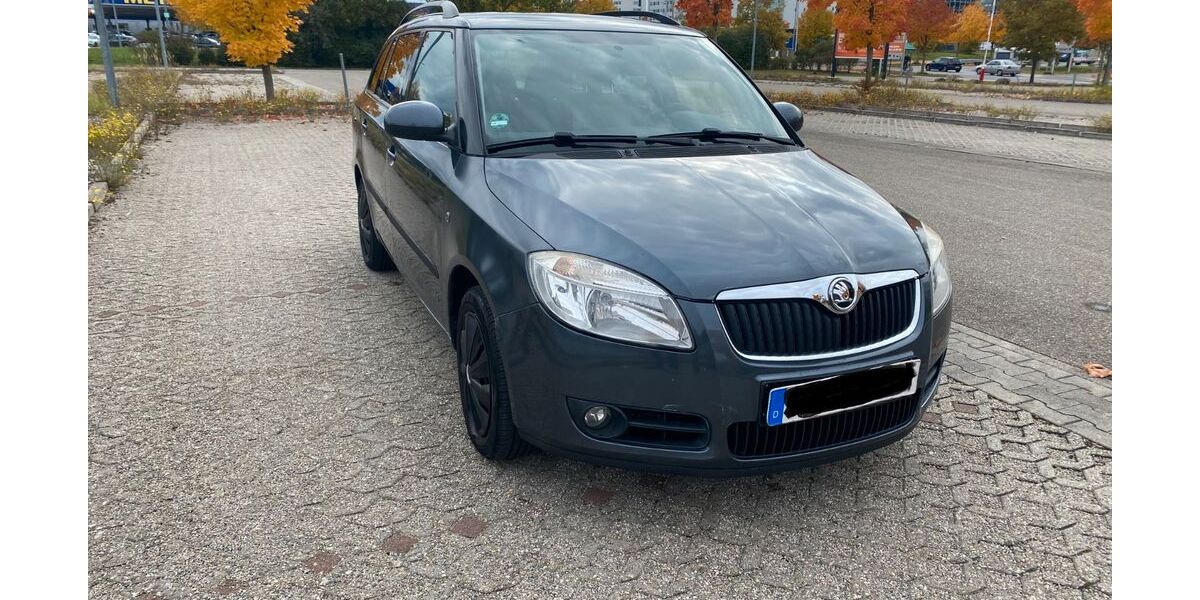 Skoda Fabia 198.765 km 1.190 &euro; München 81243