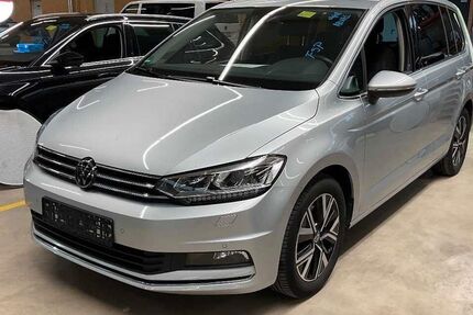 VW Touran 77.617 km 25.990 &euro; Weinstadt 71384
