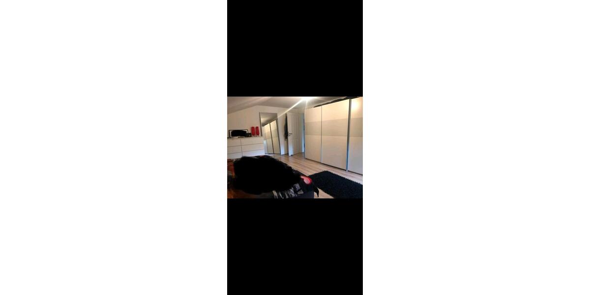 Etagenwohnung Tiefenbach - 3 Zimmer, 128 m&sup2;, 1.190&euro; | Angebot:26678760