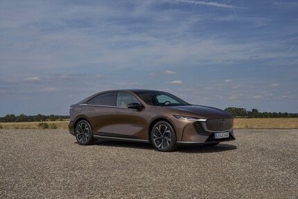 Mazda 6e 1.250 km 38.950 &euro; Damme 49401