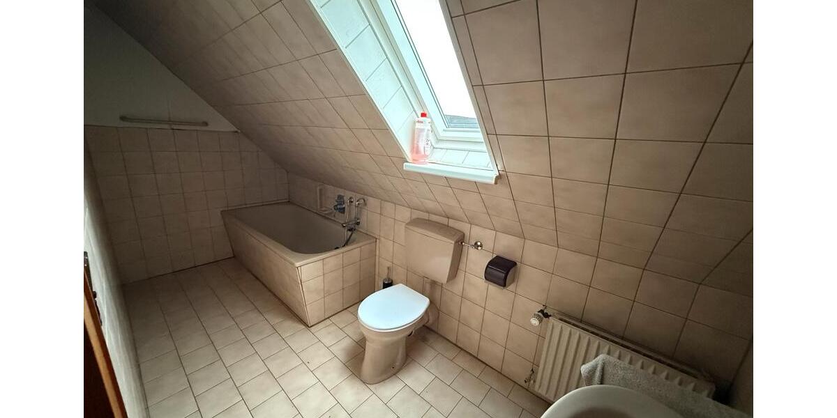 Einfamilienhaus Moringen - 5 Zimmer, 180 m&sup2;, 980&euro; | Angebot:25286187